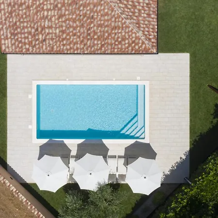 Villa Magica *